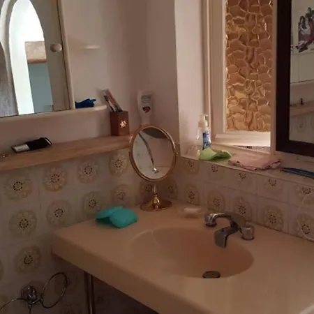 Maison Ancienne En Pierres, Beaucoup De Cachet Feriehus *
