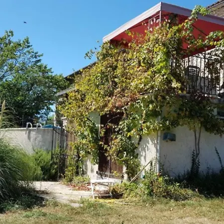 Maison Ancienne En Pierres, Beaucoup De Cachet Feriehus *